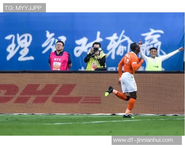 中超精彩对决大连一方迎战武汉卓尔全场录像回放分析