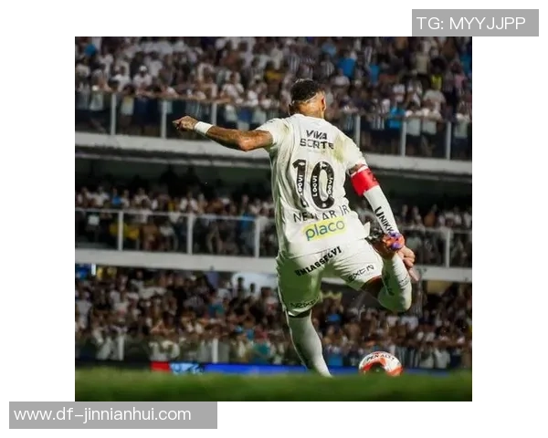 养伤43天回归！33岁内马尔秀绝技：任意球假动作 几乎绝杀