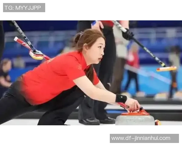 米兰冬奥会冰壶落选赛:叶紫萱于森领跑B组 四连胜展示微弱实力 米兰冬奥会冰壶落选赛:叶紫萱于森领跑B组 四连胜展示微弱实力